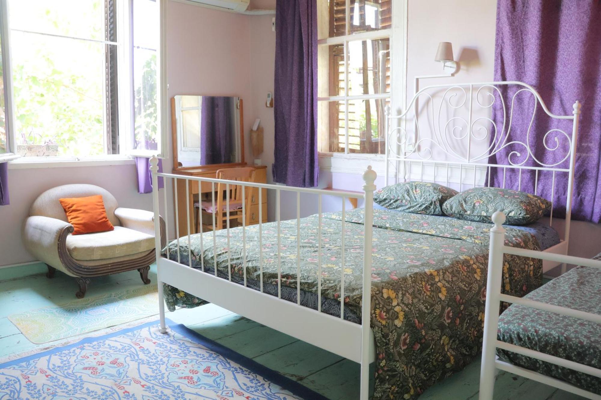 Lotus Garden Hostel İzmir Buitenkant foto